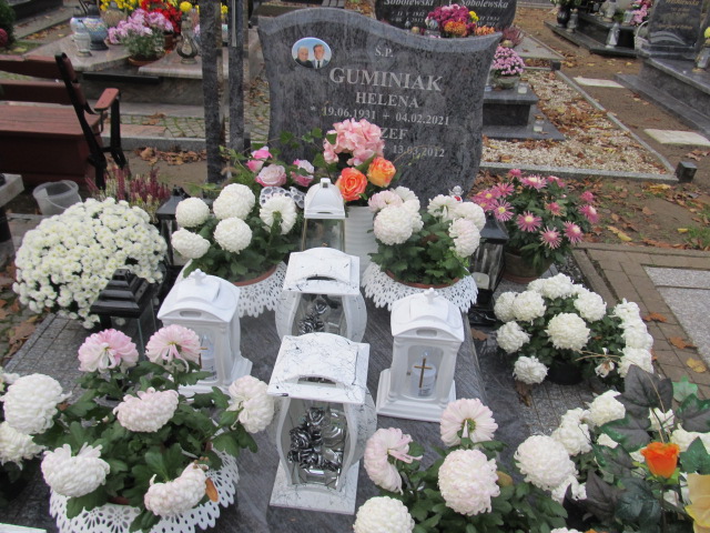 Grób Helena Guminiak